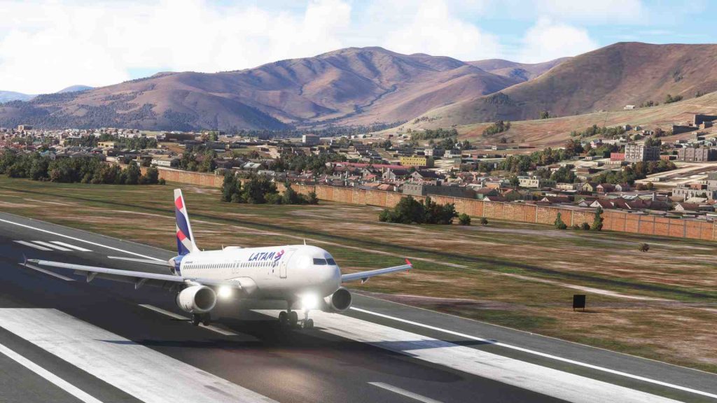 LATAM landing at Cusco